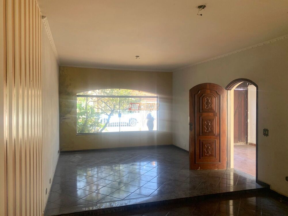 Sobrado, 3 quartos, 270 m² - Foto 1
