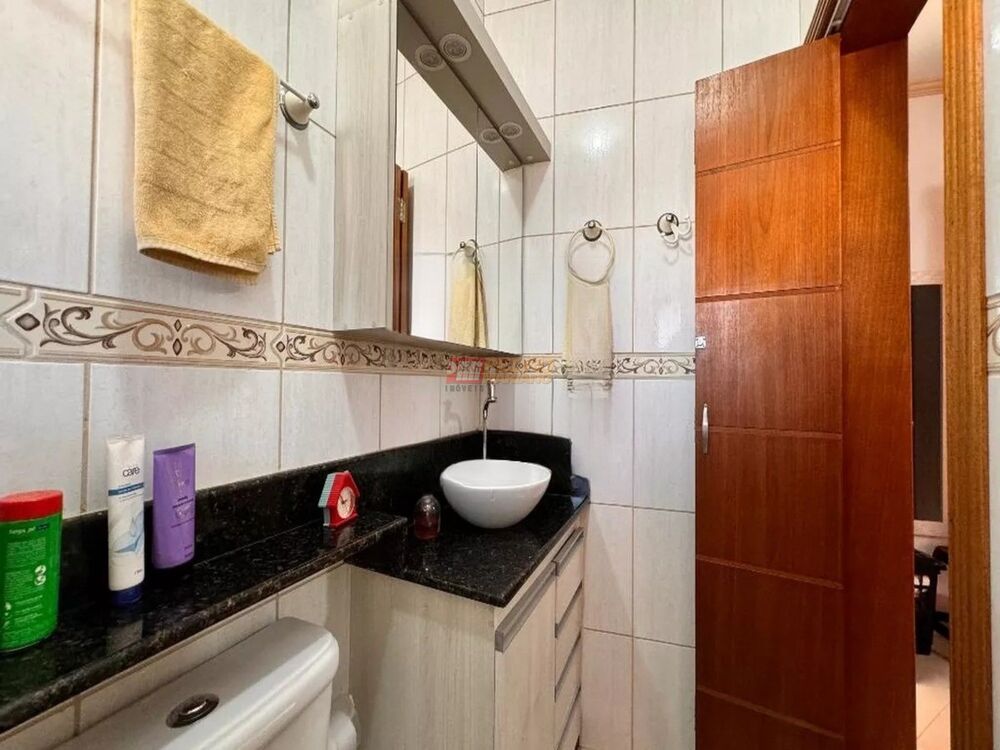Sobrado à venda com 3 quartos, 270m² - Foto 4