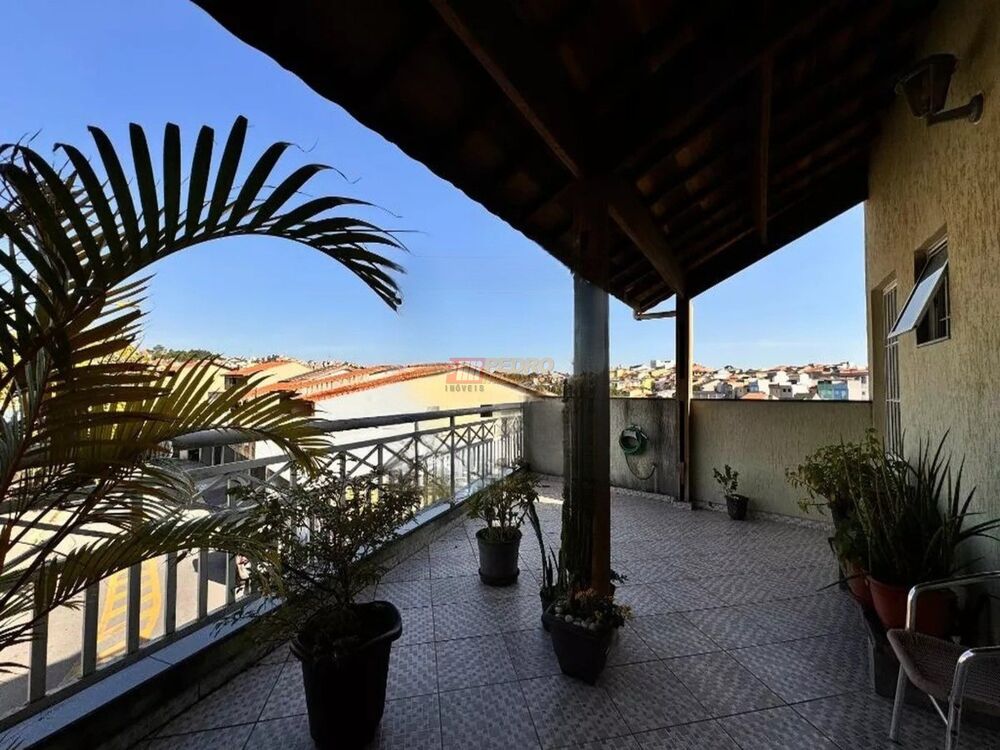 Sobrado à venda com 3 quartos, 270m² - Foto 6