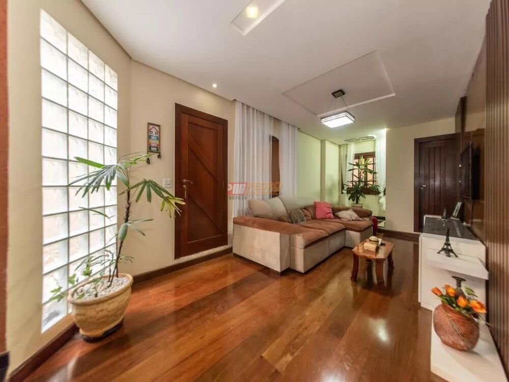 Sobrado, 3 quartos, 250 m² - Foto 1