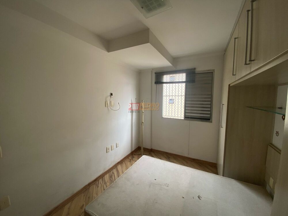 Apartamento à venda e aluguel com 2 quartos, 70m² - Foto 5
