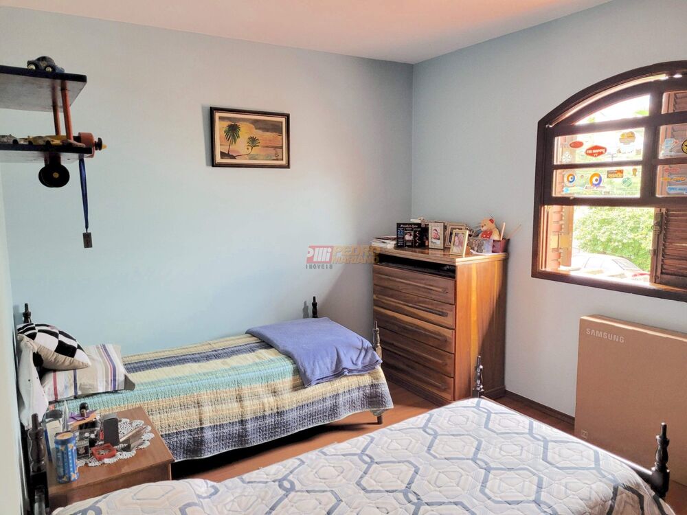 Sobrado à venda com 3 quartos, 240m² - Foto 4
