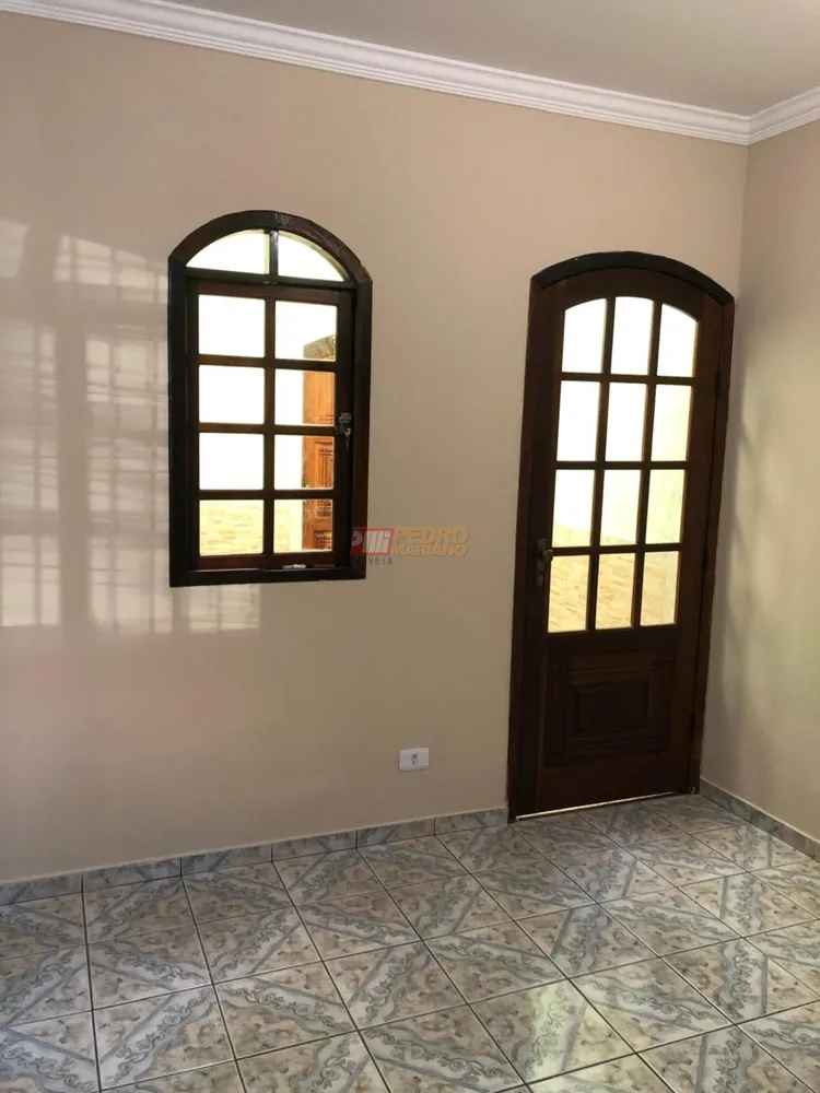 Sobrado, 3 quartos, 215 m² - Foto 2