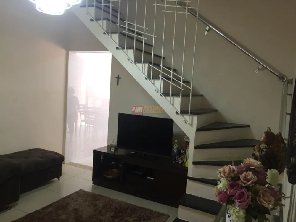 Sobrado, 3 quartos, 198 m² - Foto 1