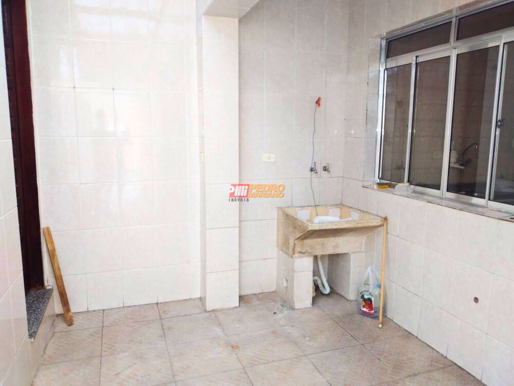 Casa, 5 quartos, 230 m² - Foto 15