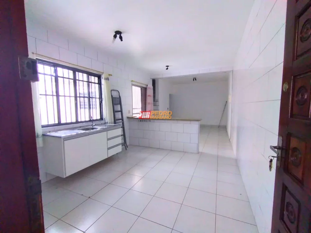 Casa, 5 quartos, 230 m² - Foto 11