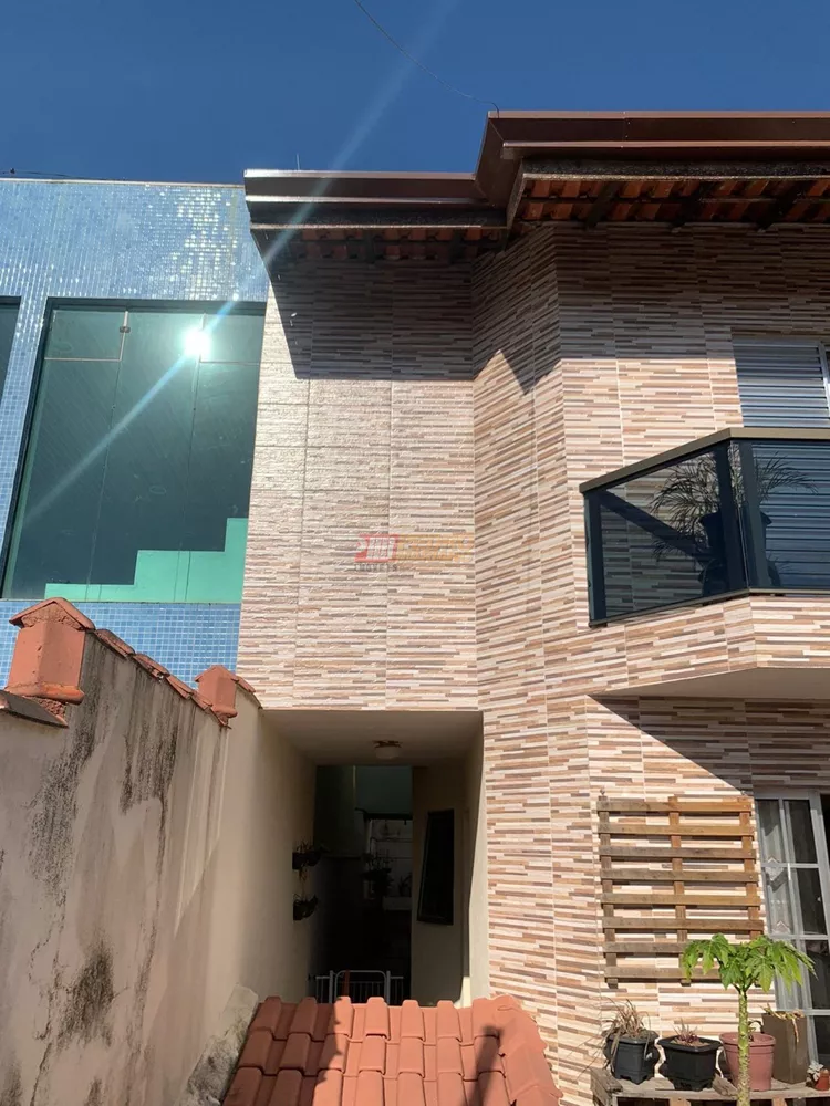 Sobrado, 4 quartos, 181 m² - Foto 2