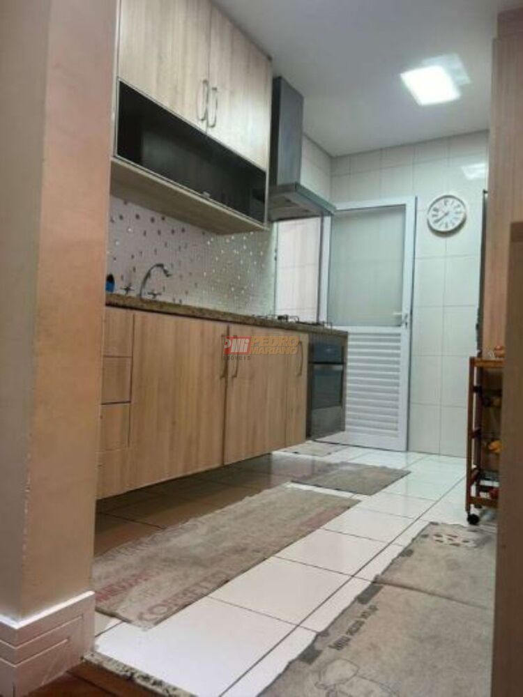 Apartamento à venda com 3 quartos, 96m² - Foto 7