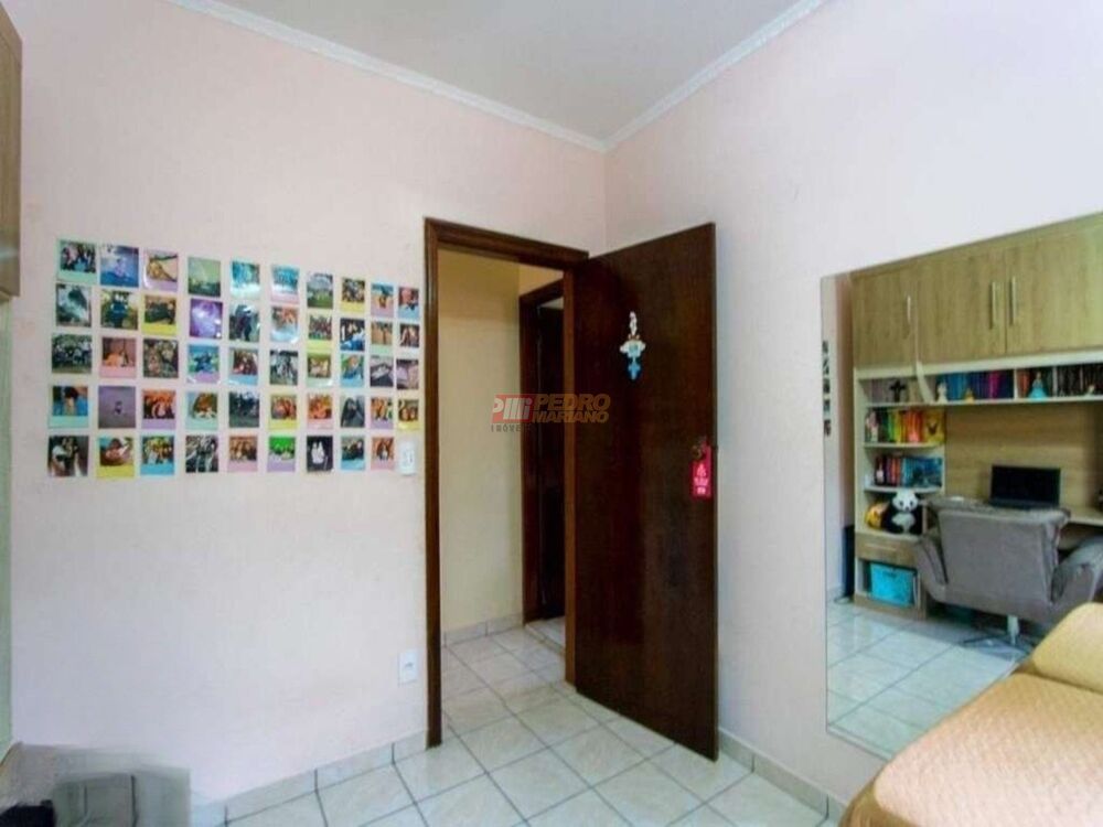 Sobrado à venda com 3 quartos, 218m² - Foto 4