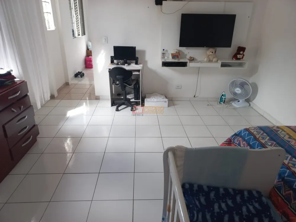 Casa, 2 quartos, 247 m² - Foto 3