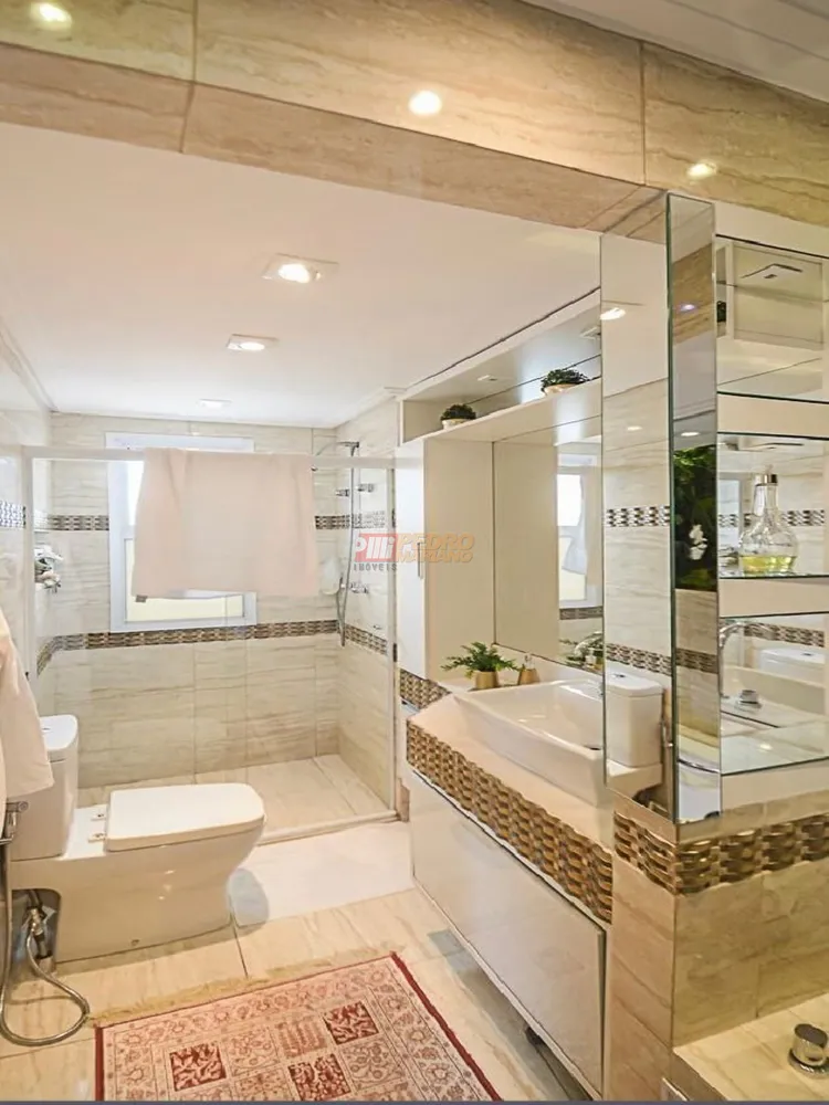 Apartamento, 3 quartos, 130 m² - Foto 1