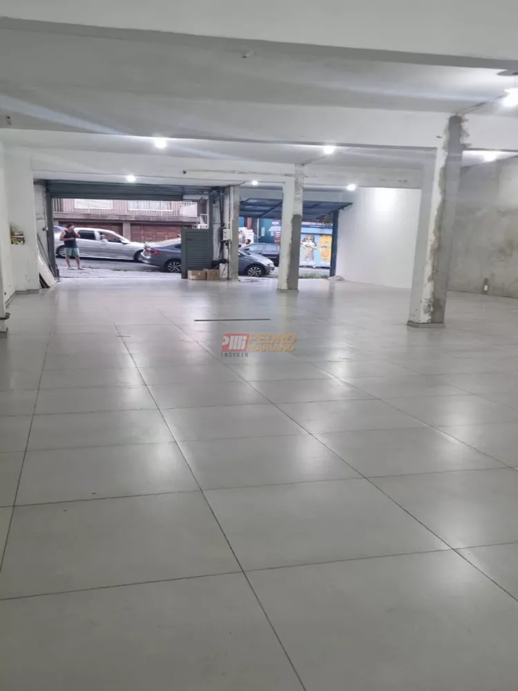 Depósito-Galpão-Armazém para alugar, 330m² - Foto 1