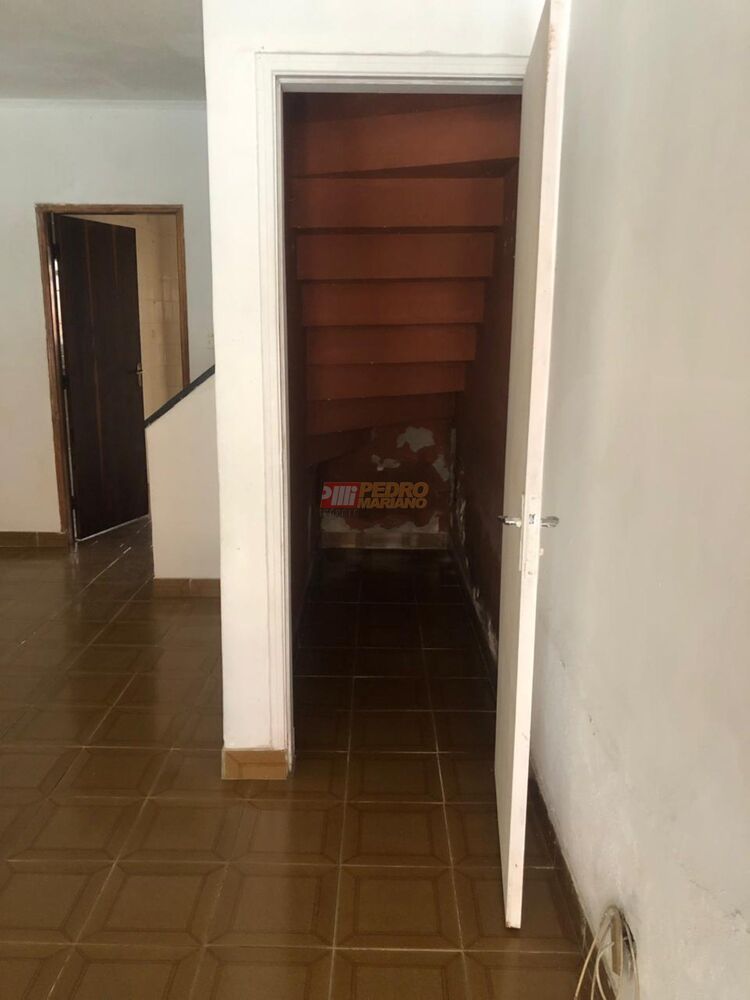 Sobrado à venda com 2 quartos, 155m² - Foto 3