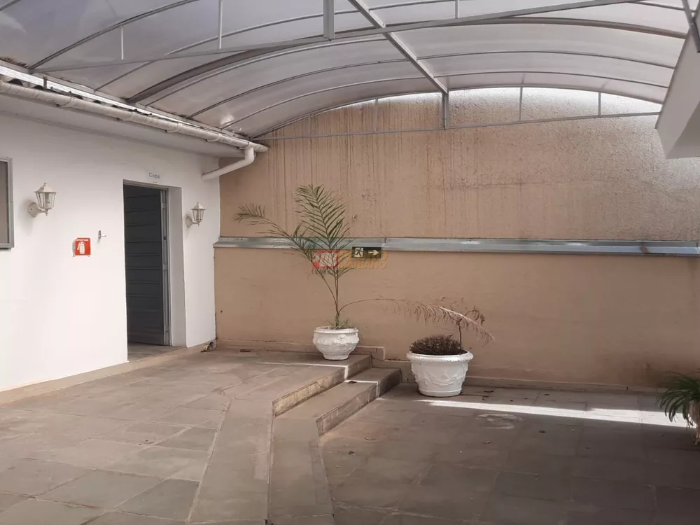 Casa, 5 quartos, 171 m² - Foto 4
