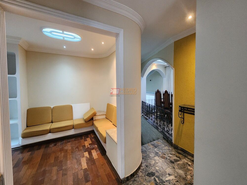 Sobrado, 3 quartos, 350 m² - Foto 1