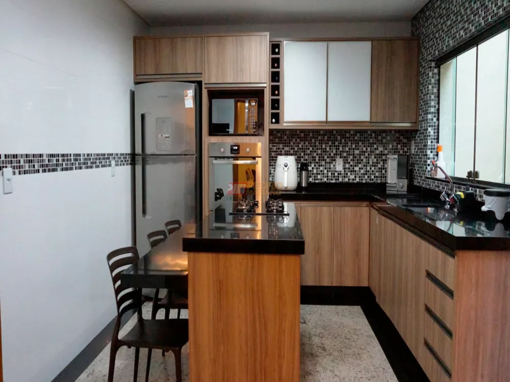 Sobrado, 3 quartos, 247 m² - Foto 16