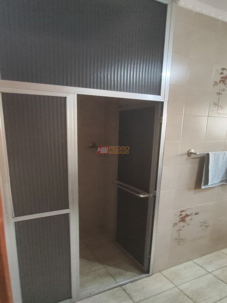 Sobrado, 3 quartos, 240 m² - Foto 1