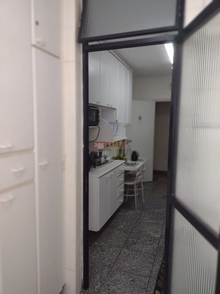 Apartamento à venda com 3 quartos, 94m² - Foto 17