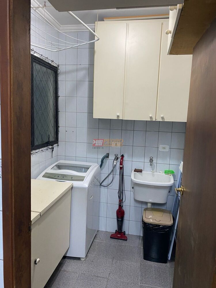 Apartamento à venda com 2 quartos, 64m² - Foto 4