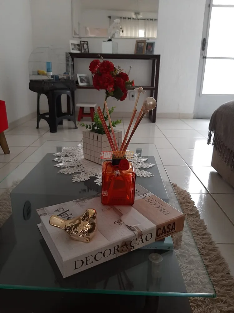 Casa, 3 quartos, 200 m² - Foto 2