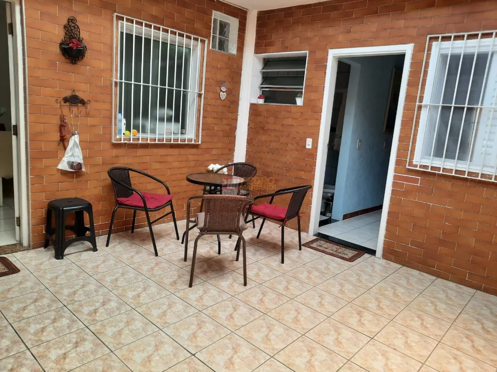 Casa, 3 quartos, 200 m² - Foto 4