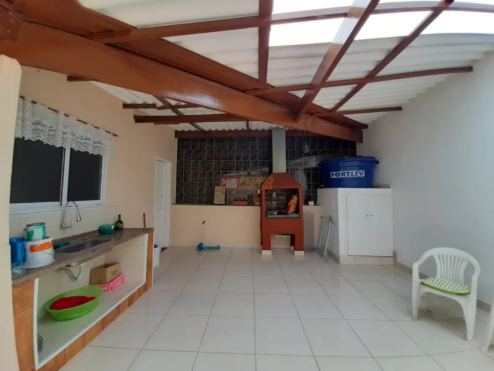 Casa, 3 quartos, 200 m² - Foto 13
