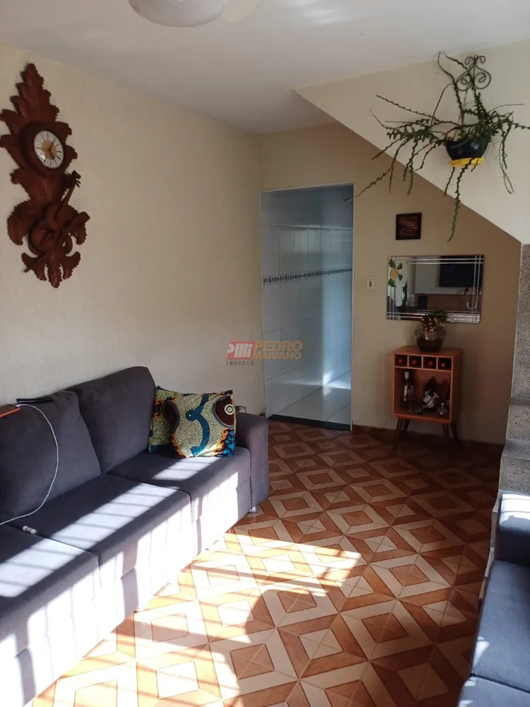 Sobrado, 3 quartos, 210 m² - Foto 1