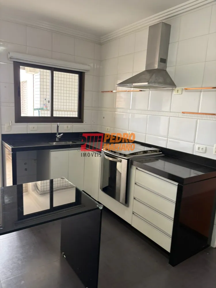 Cobertura, 3 quartos, 220 m² - Foto 11