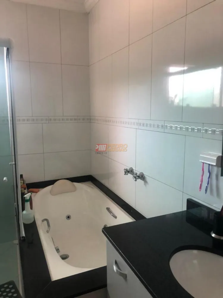 Sobrado, 3 quartos, 243 m² - Foto 4