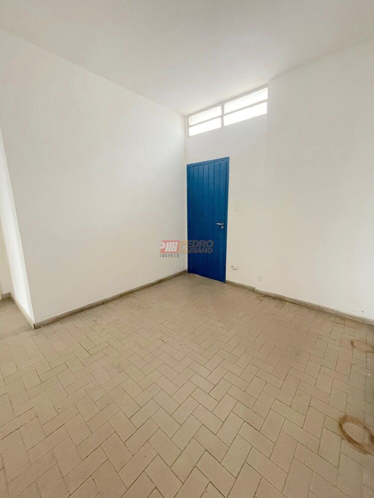 Sala-Conjunto, 650 m² - Foto 1