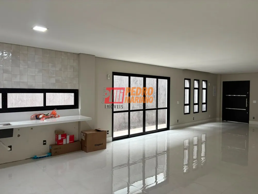 Sobrado, 4 quartos, 255 m² - Foto 2