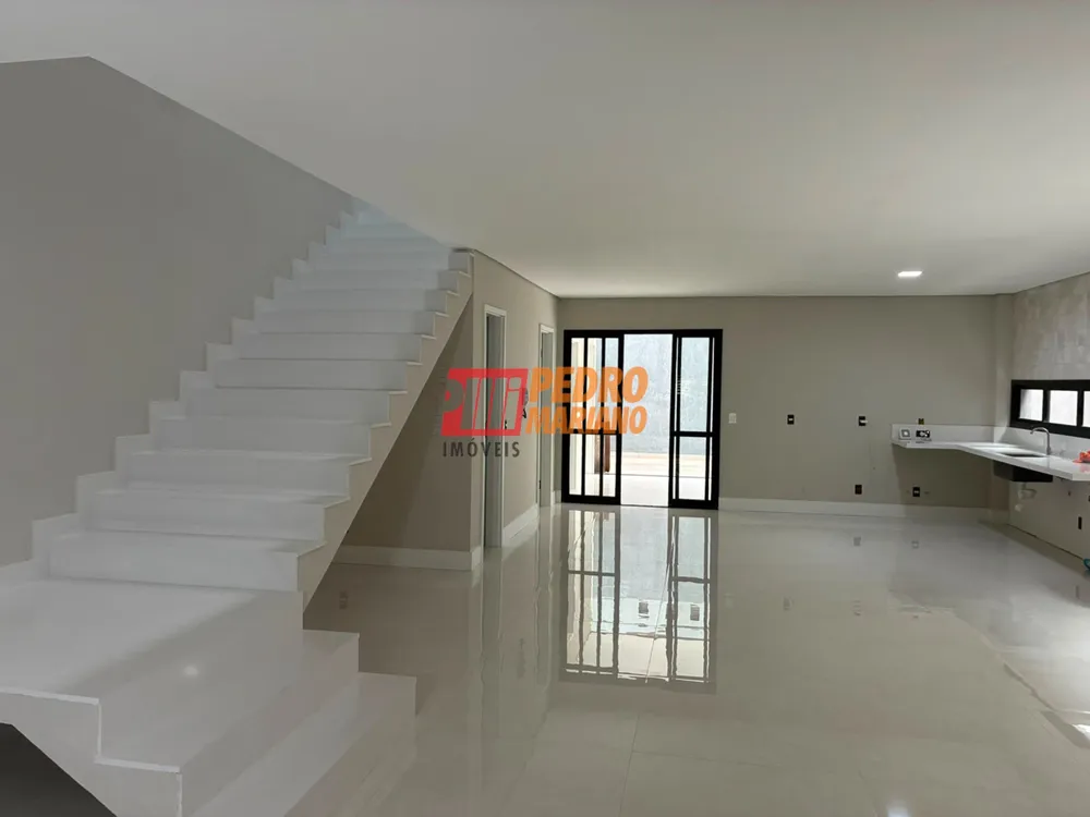 Sobrado, 4 quartos, 255 m² - Foto 3