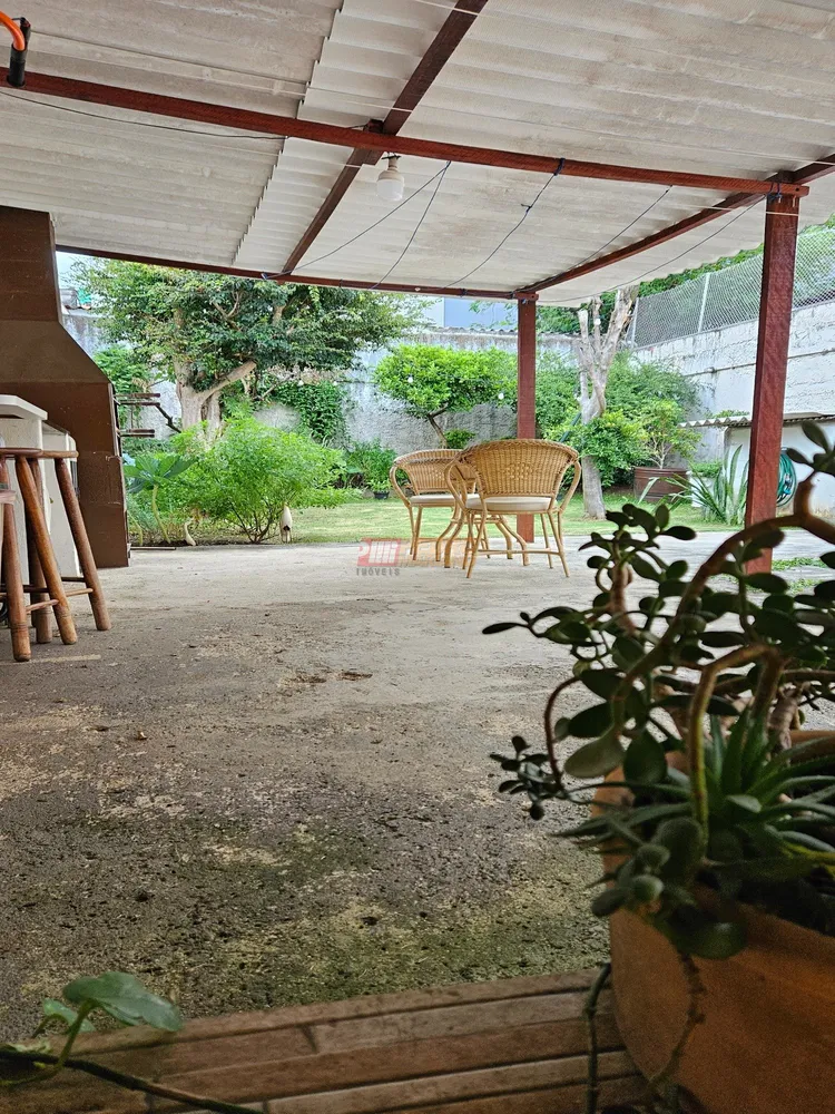 Casa, 4 quartos, 385 m² - Foto 1