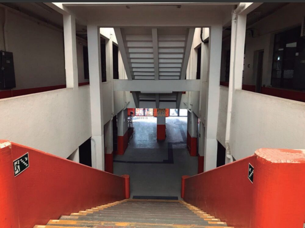 Imóvel Comercial Padrão à venda e aluguel, 2200m² - Foto 3