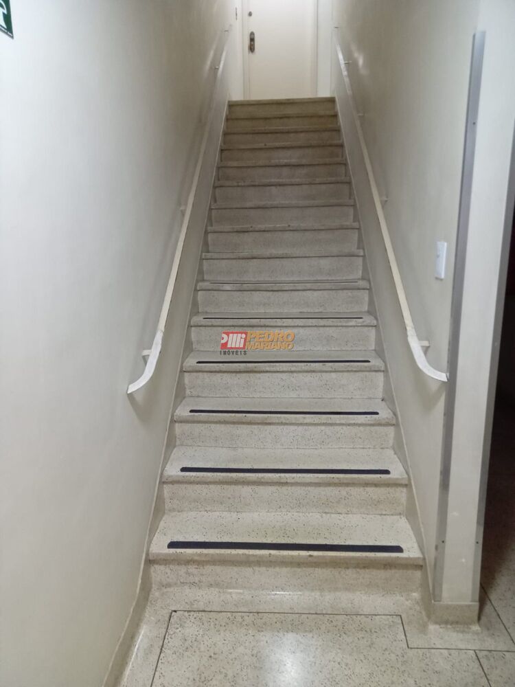 Apartamento à venda com 2 quartos, 100m² - Foto 11