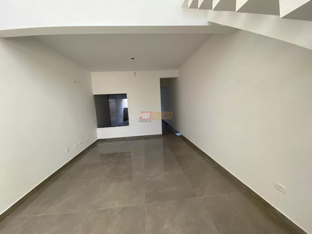 Sobrado à venda com 2 quartos, 118m² - Foto 2