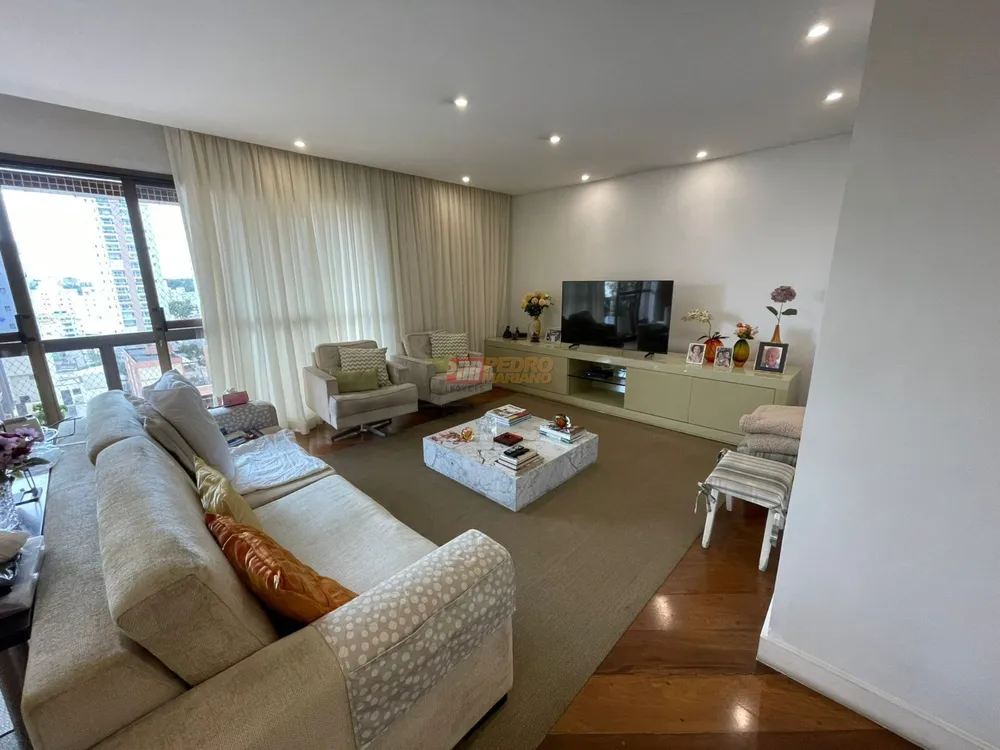 Apartamento, 3 quartos, 182 m² - Foto 1
