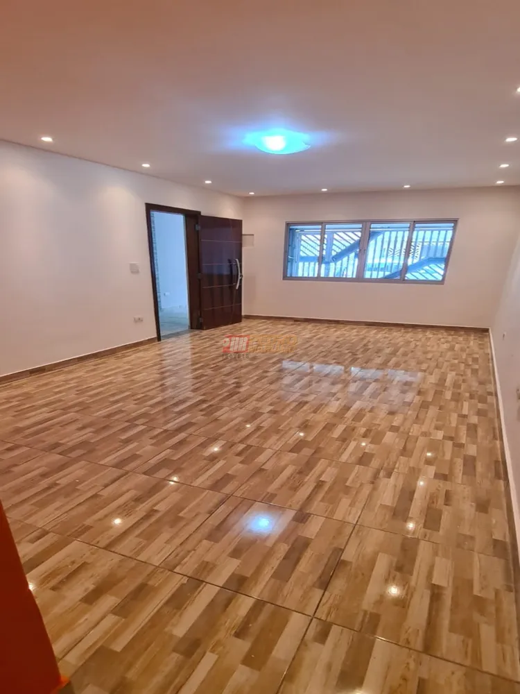 Sobrado, 3 quartos, 248 m² - Foto 1