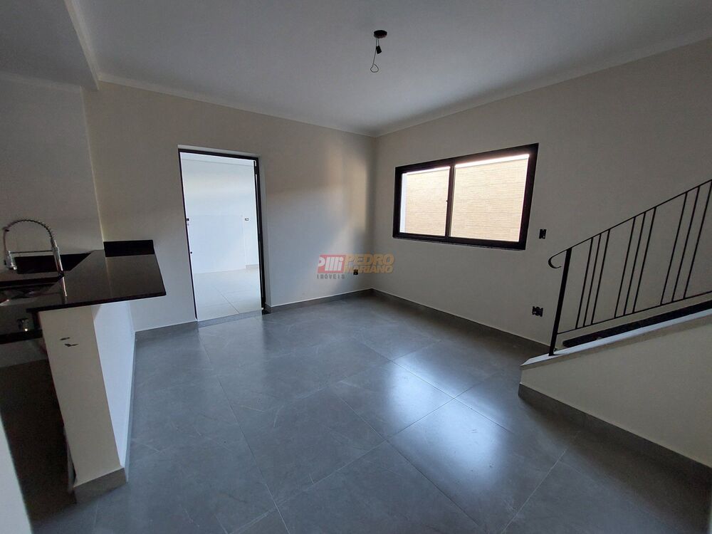 Sobrado, 3 quartos, 170 m² - Foto 1