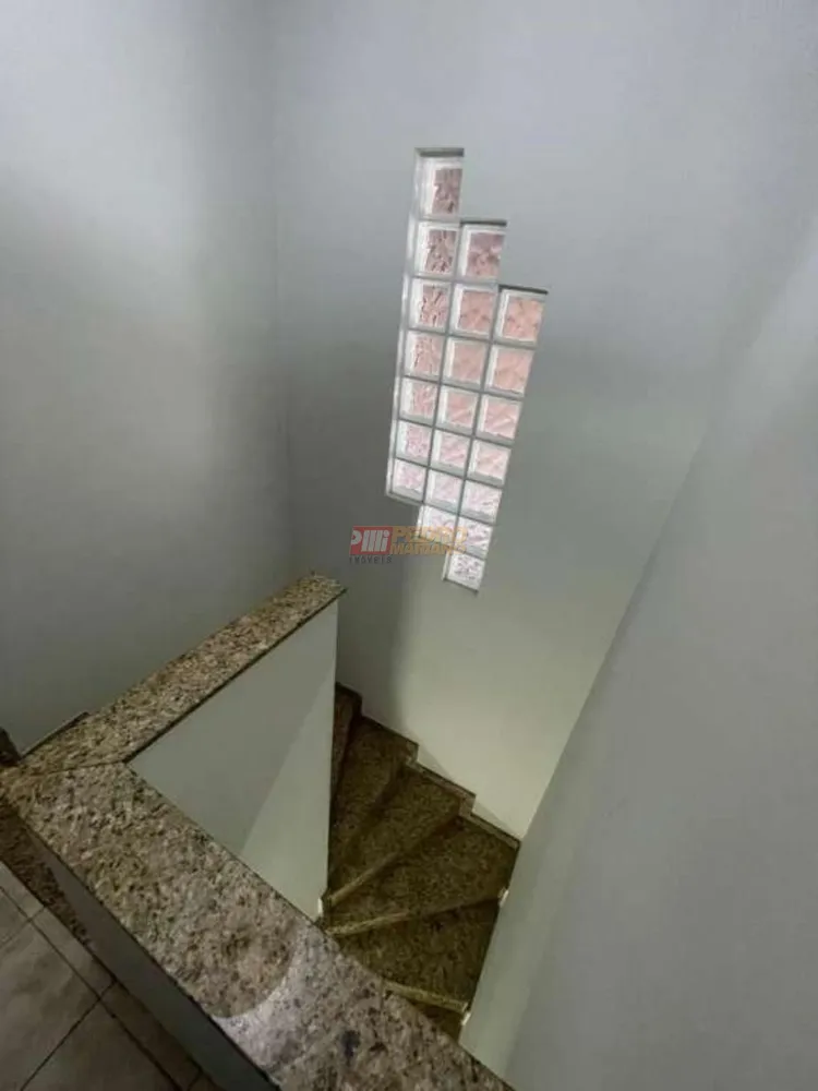 Sobrado, 4 quartos, 200 m² - Foto 2