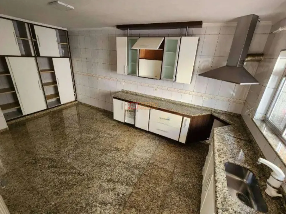 Casa, 4 quartos, 340 m² - Foto 4