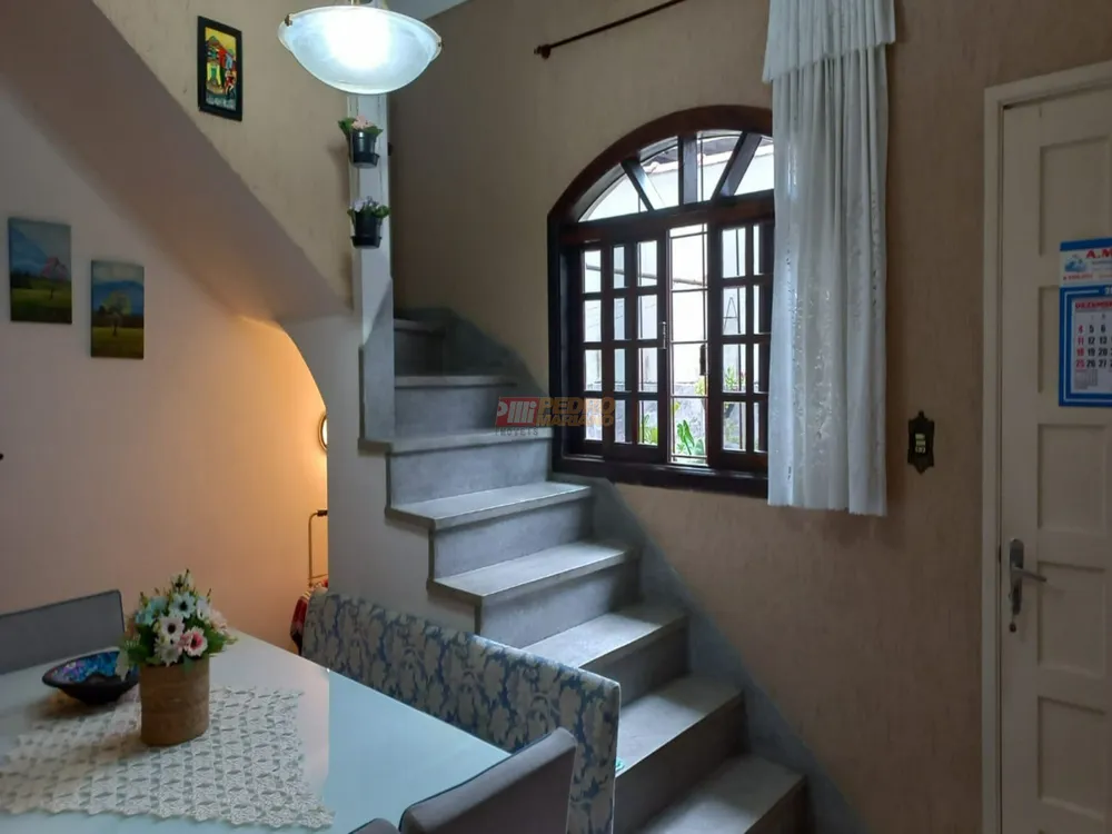 Sobrado, 4 quartos, 227 m² - Foto 1