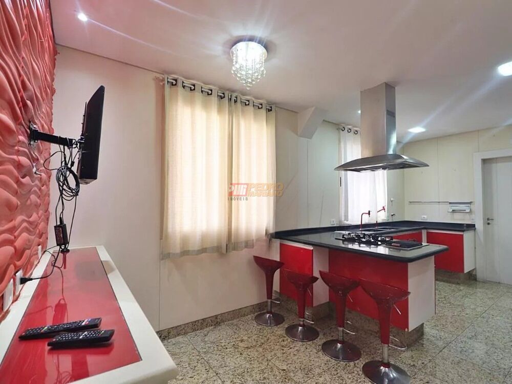 Apartamento à venda com 4 quartos, 350m² - Foto 1