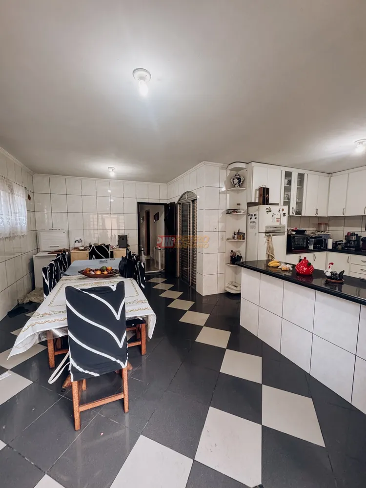 Sobrado, 5 quartos, 269 m² - Foto 6