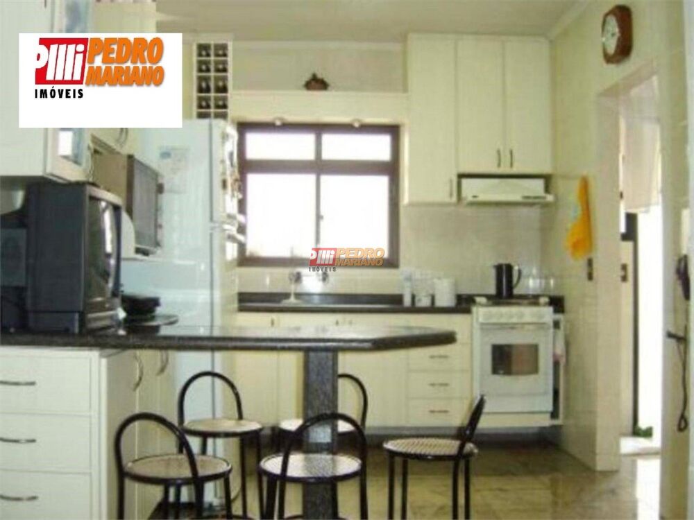 Sobrado à venda e aluguel com 3 quartos, 290m² - Foto 4