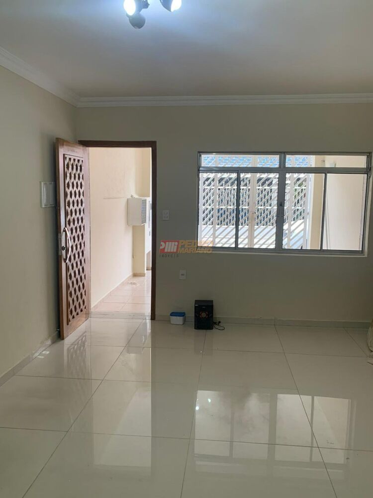 Sobrado à venda com 2 quartos, 119m² - Foto 2