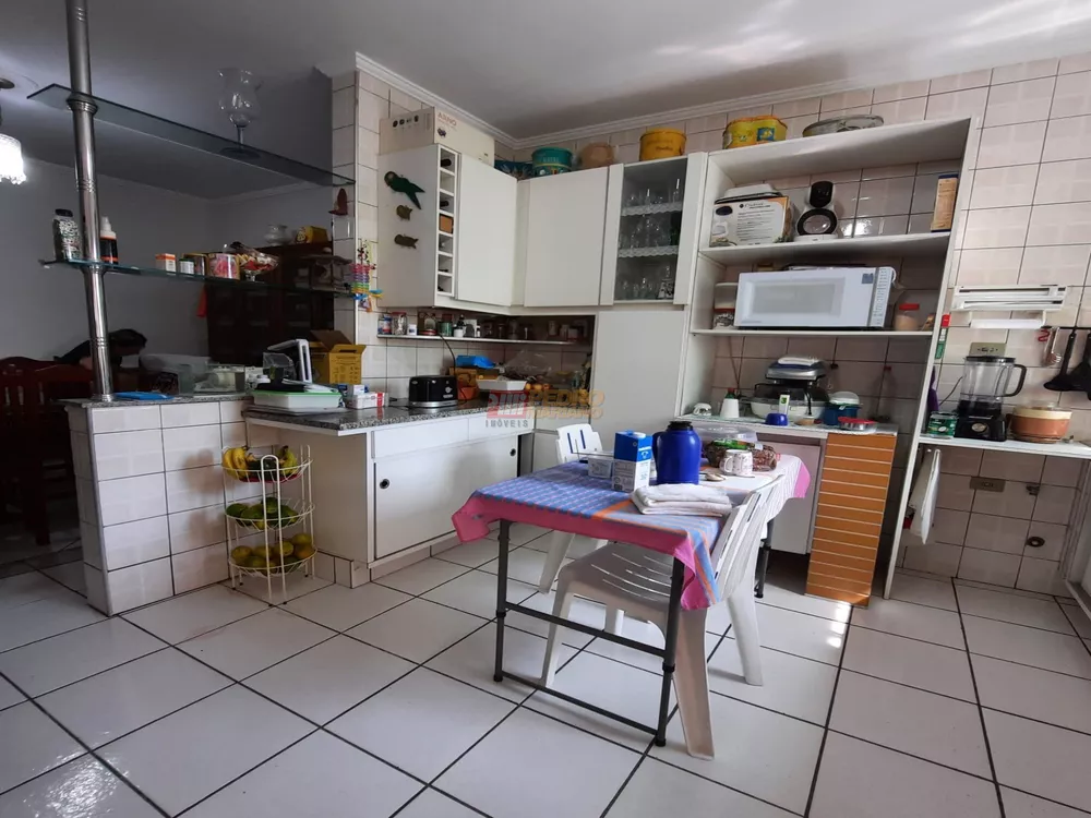 Sobrado, 3 quartos, 258 m² - Foto 7