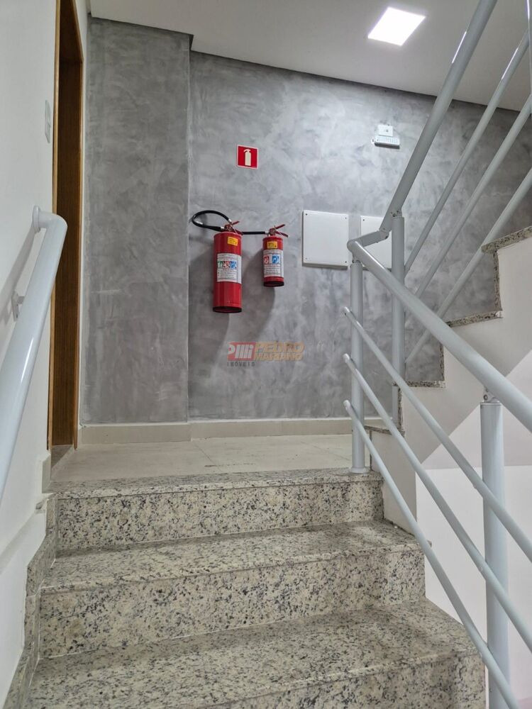 Cobertura à venda com 2 quartos, 100m² - Foto 4