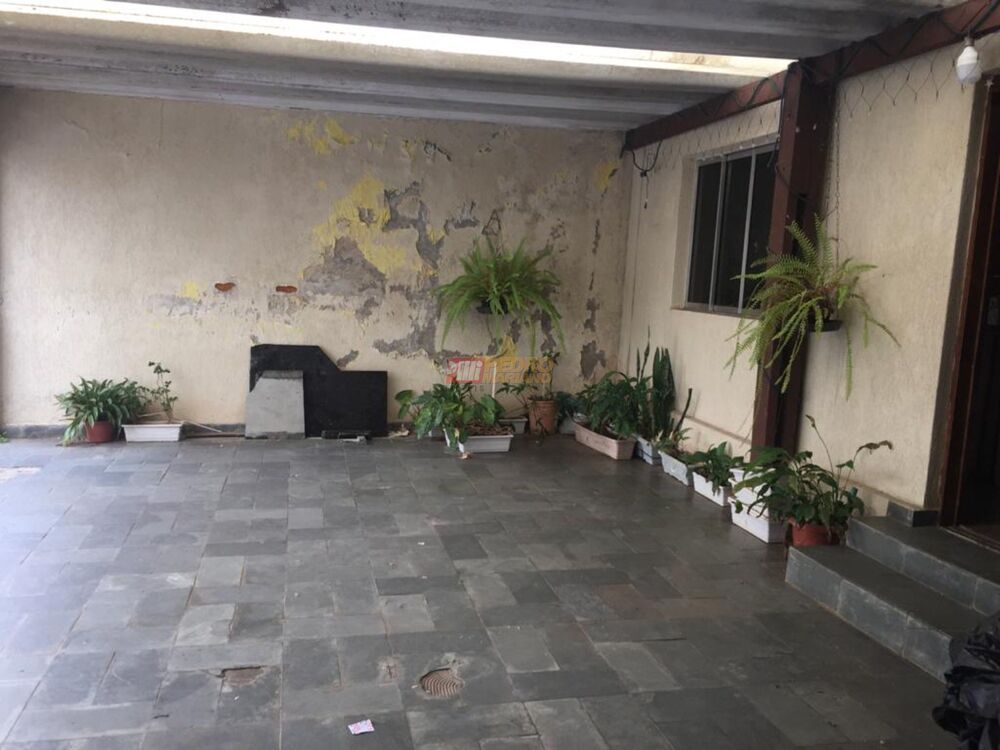 Casa à venda com 5 quartos, 199m² - Foto 8