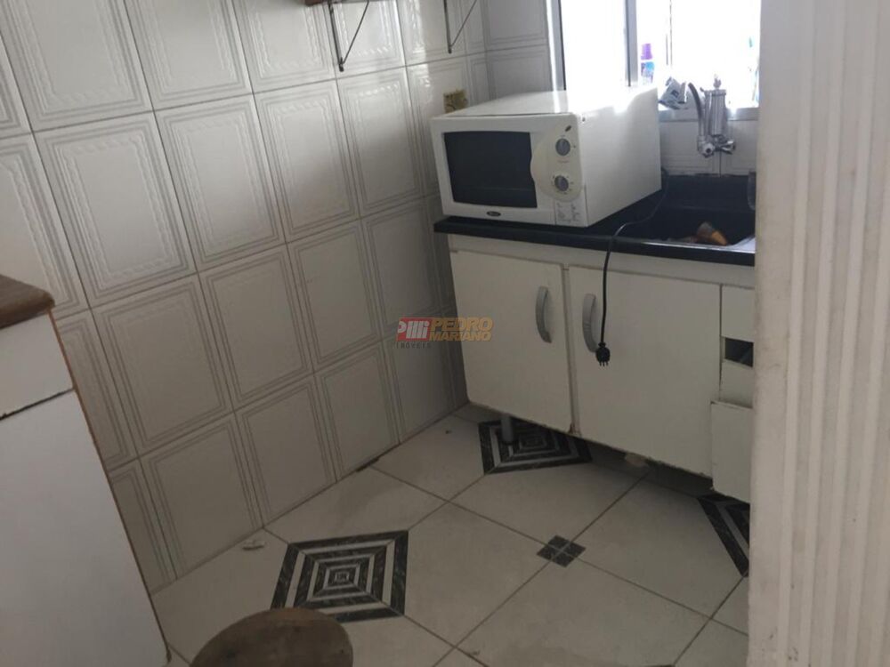 Casa à venda com 5 quartos, 199m² - Foto 4